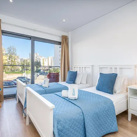 Sun & Pool Da Rocha Apartment Portimao