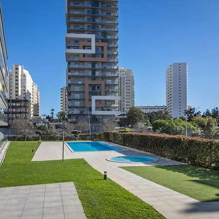 Sun & Pool Da Rocha