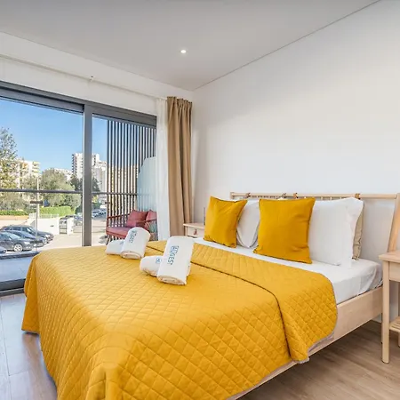 Sun & Pool Da Rocha * Portimão