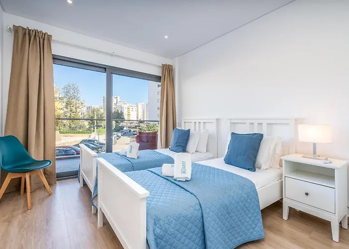 Sun & Pool Da Rocha Apartment Portimao